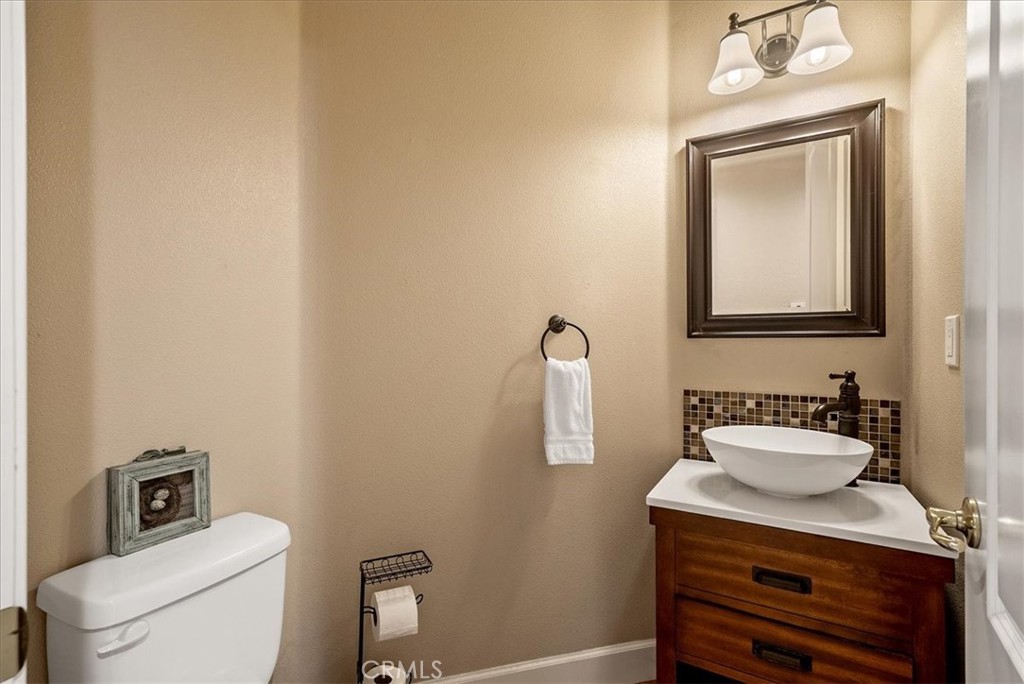 977 Vista Cerro Drive