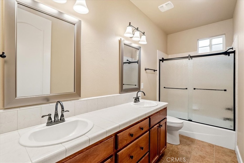 977 Vista Cerro Drive