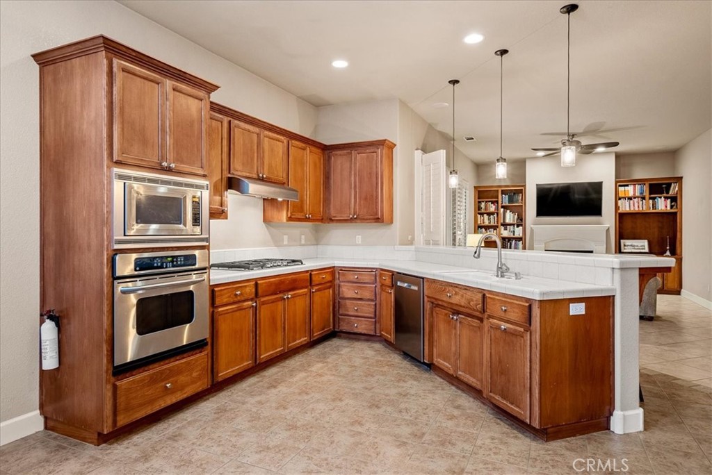 977 Vista Cerro Drive