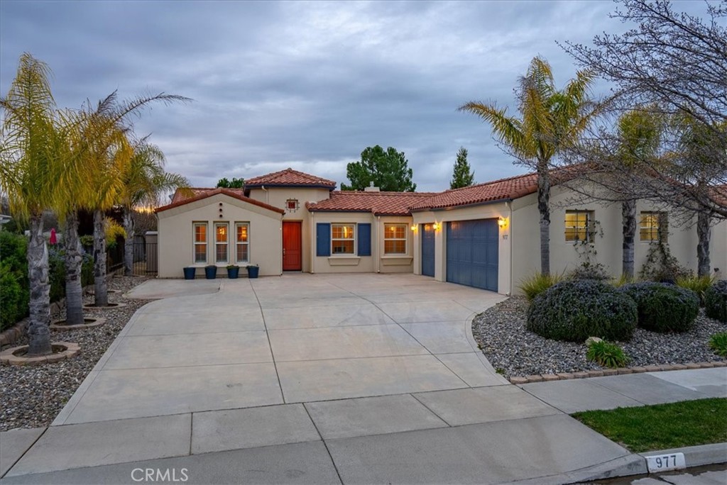 977 Vista Cerro Drive