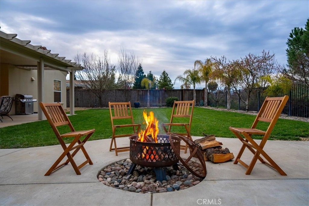 977 Vista Cerro Drive