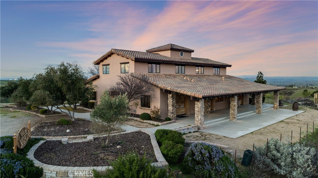 3230 Nacimiento Lake Drive