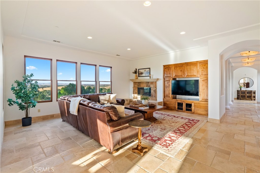 1830 Hanging Tree Lane