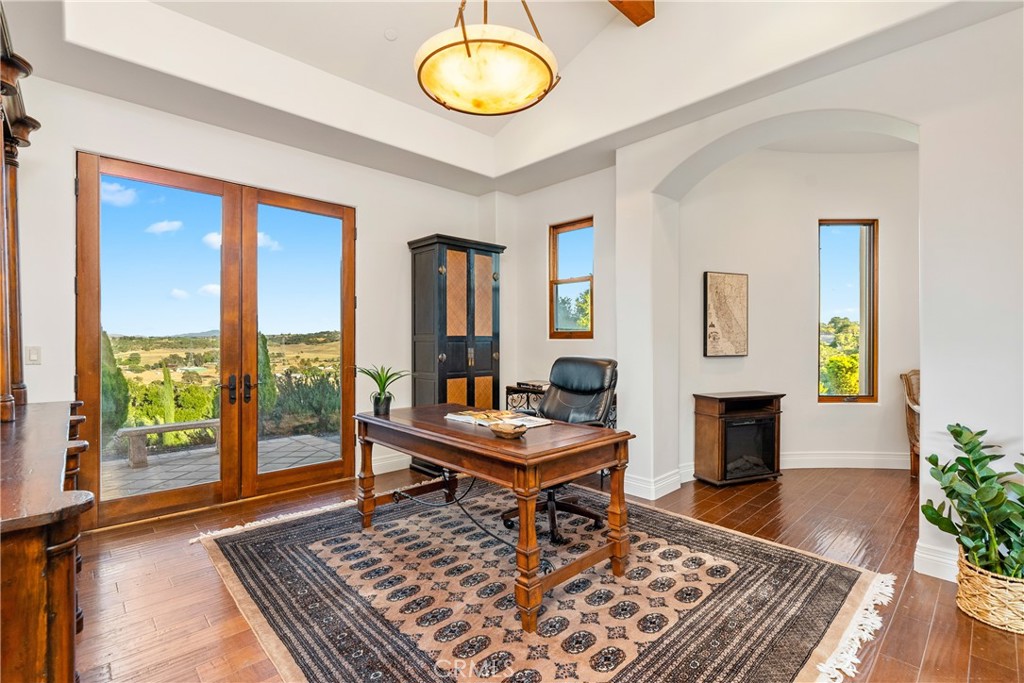 1830 Hanging Tree Lane