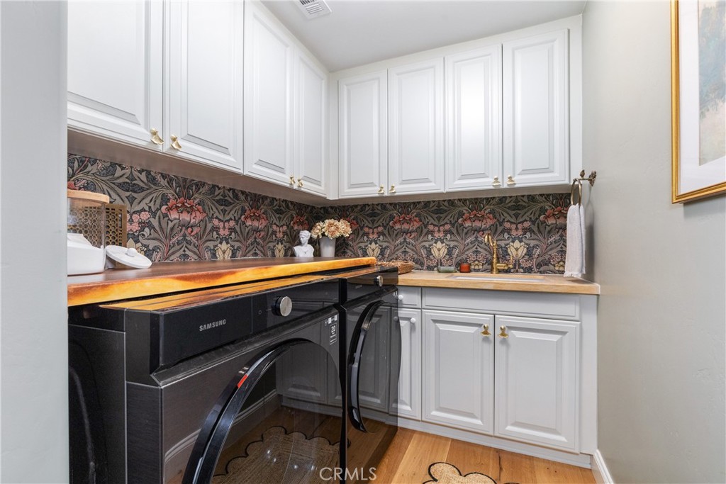 355 Slender Rock Place