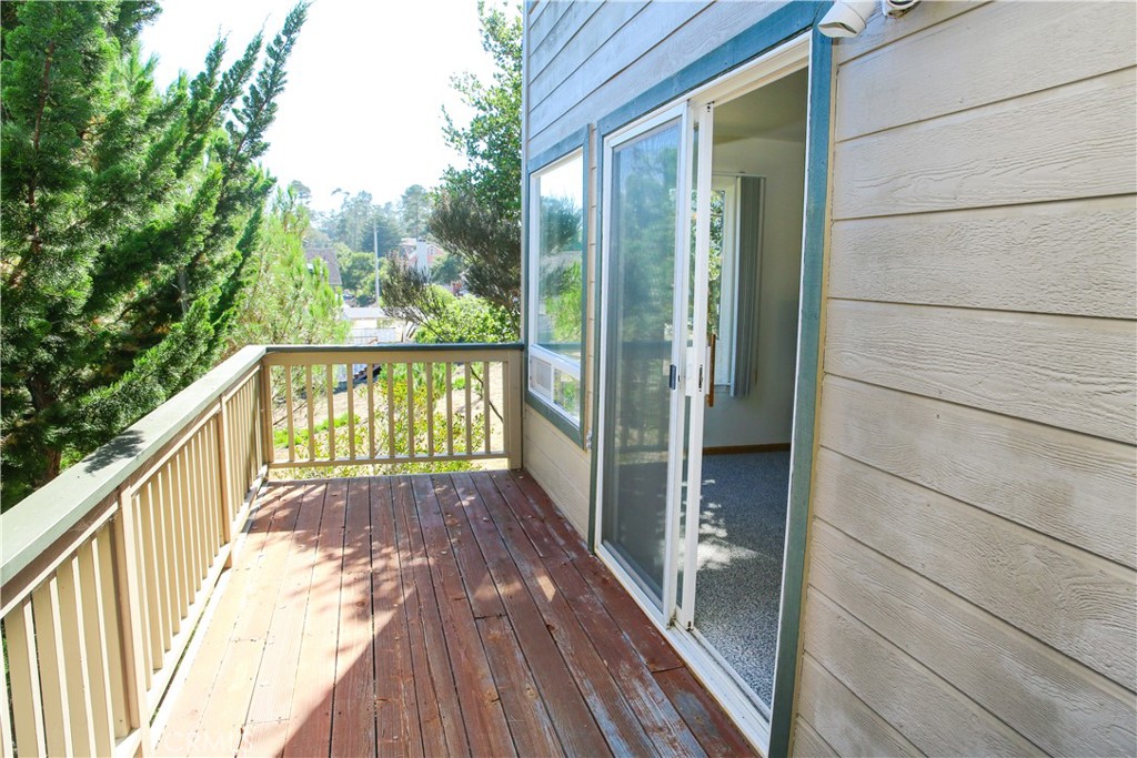 1710 Pineridge Drive