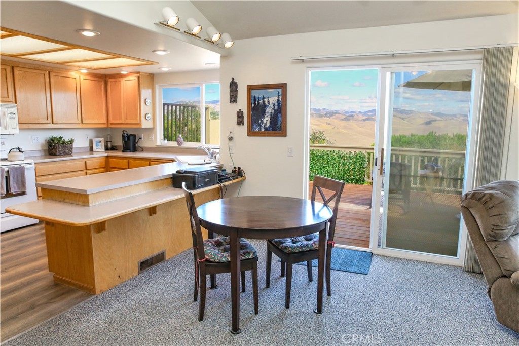 1710 Pineridge Drive