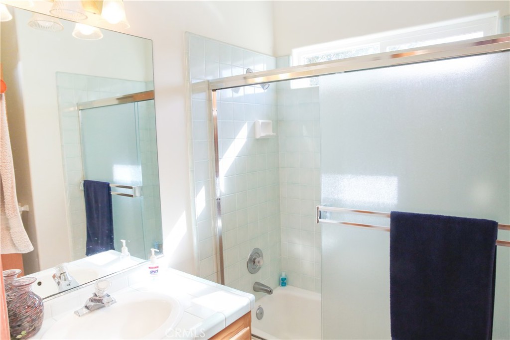 1710 Pineridge Drive