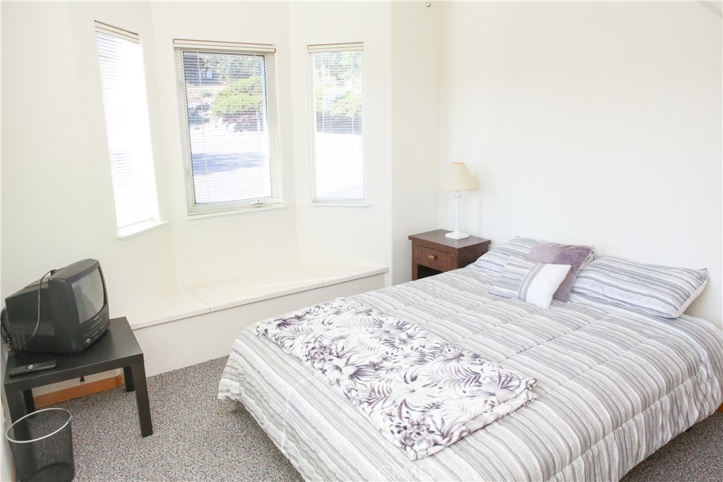 1710 Pineridge Drive