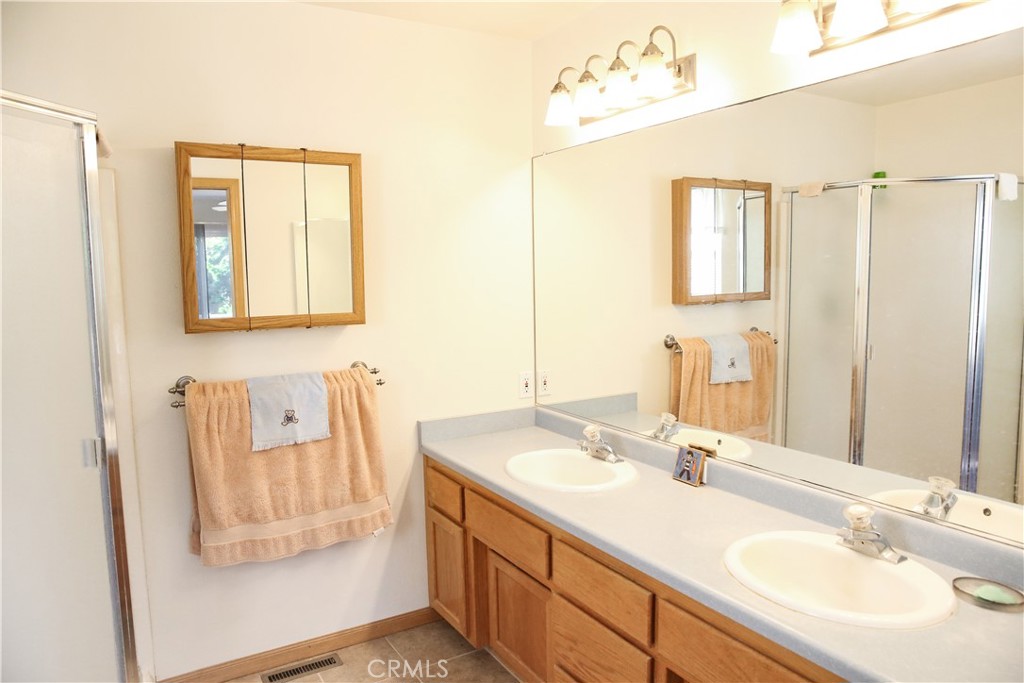 1710 Pineridge Drive