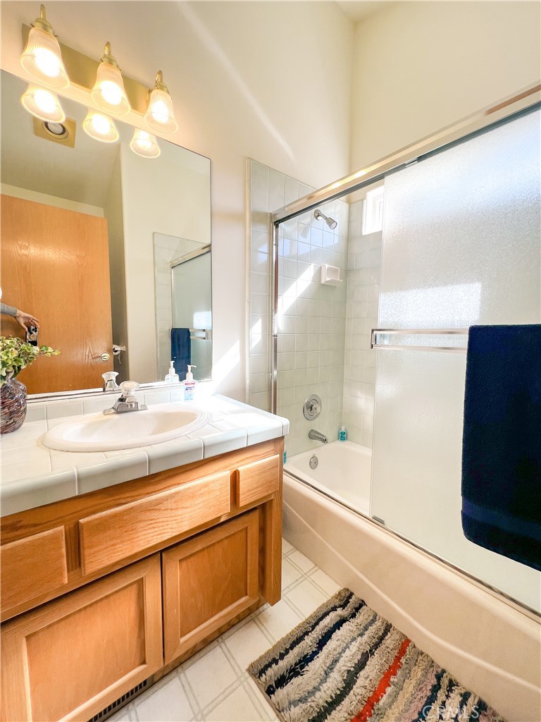 1710 Pineridge Drive