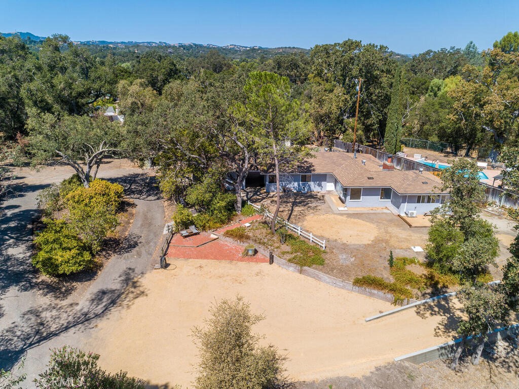 6900 Marchant Avenue