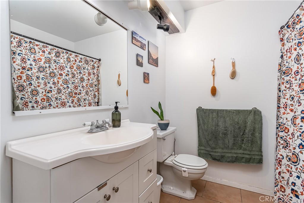 6900 Marchant Avenue