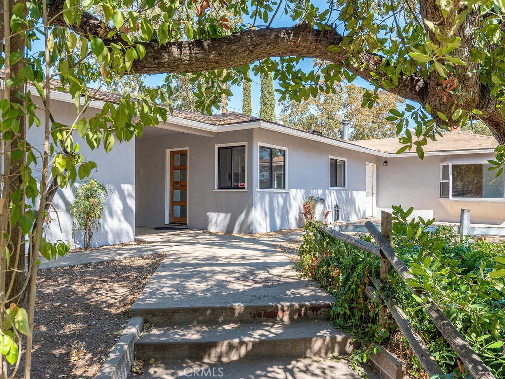 6900 Marchant Avenue