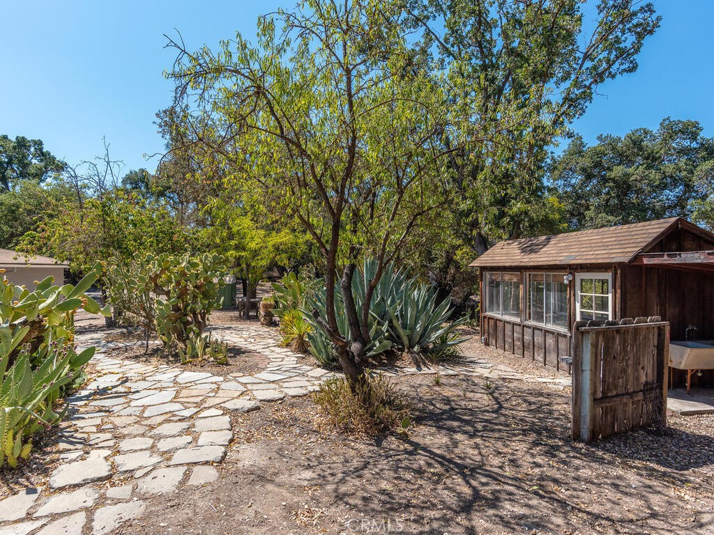 6900 Marchant Avenue