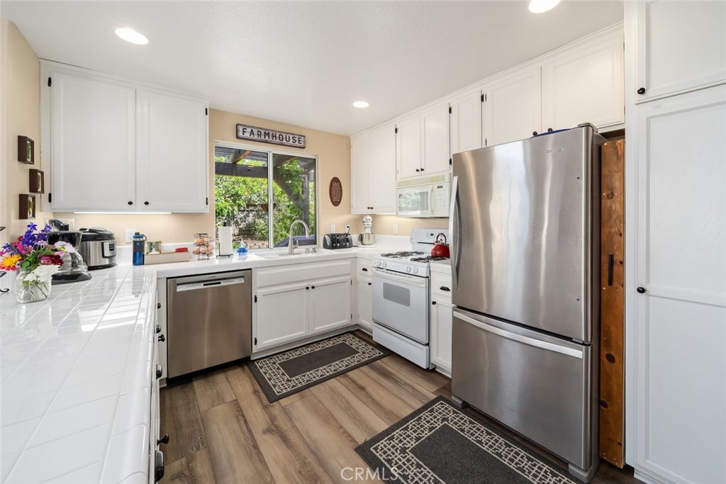 4587 Wavertree Street