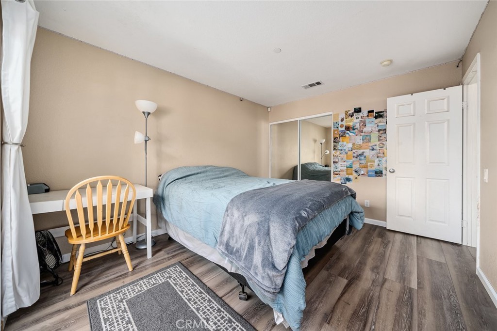 4587 Wavertree Street