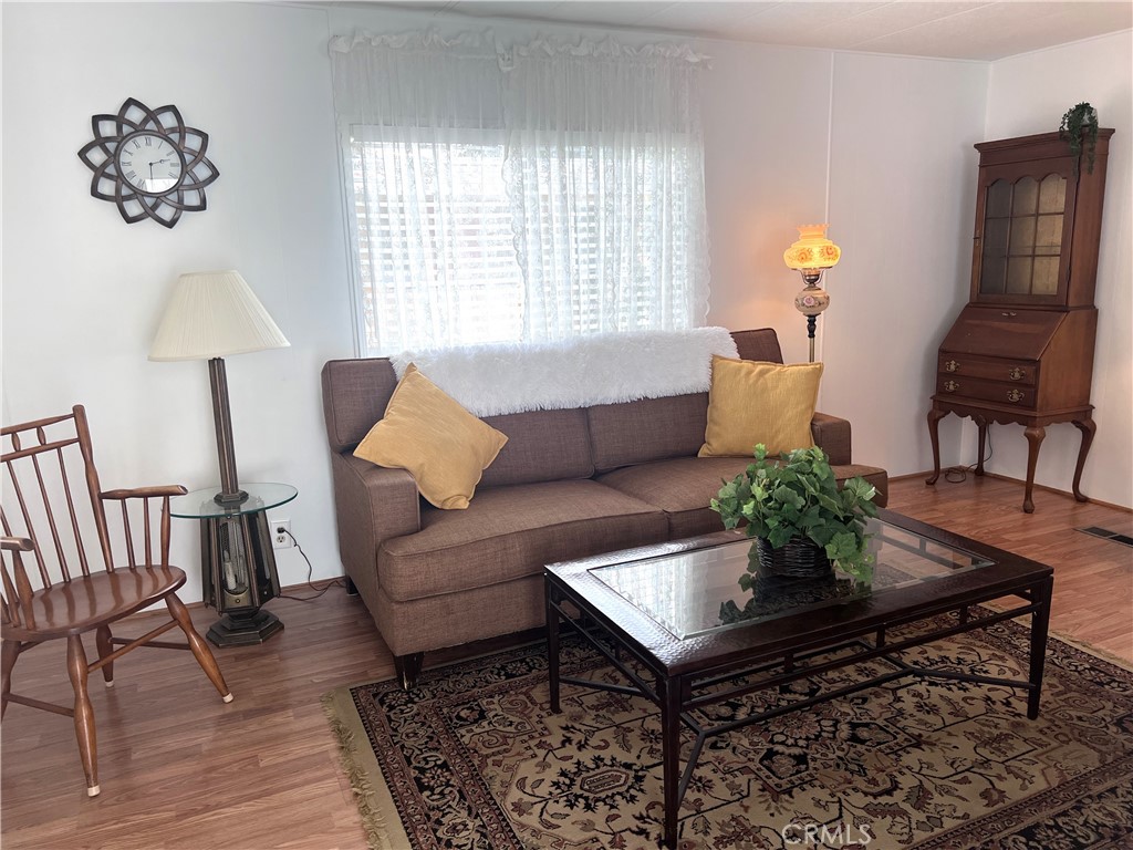 1914 Adelaida Road 14