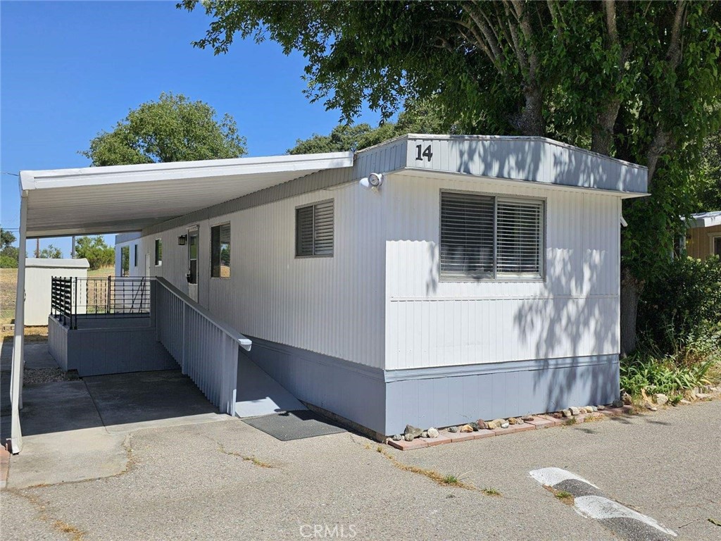 1914 Adelaida Road 14