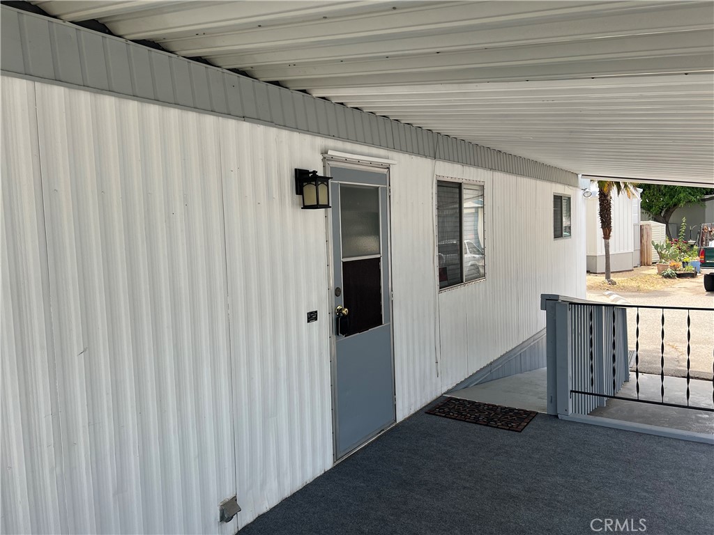 1914 Adelaida Road 14