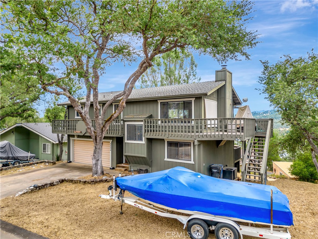 8804 Deer Trail Court