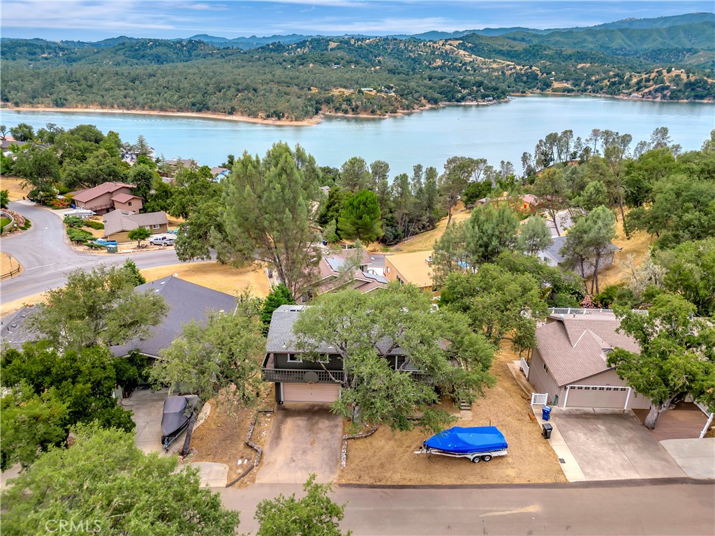 8804 Deer Trail Court