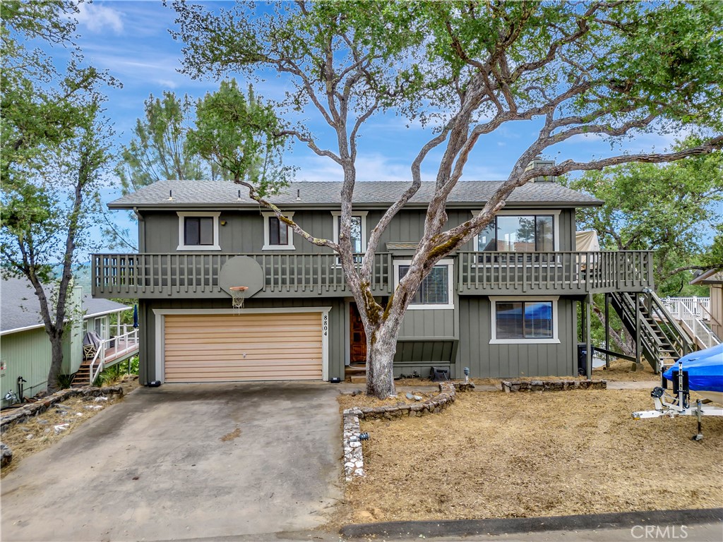 8804 Deer Trail Court