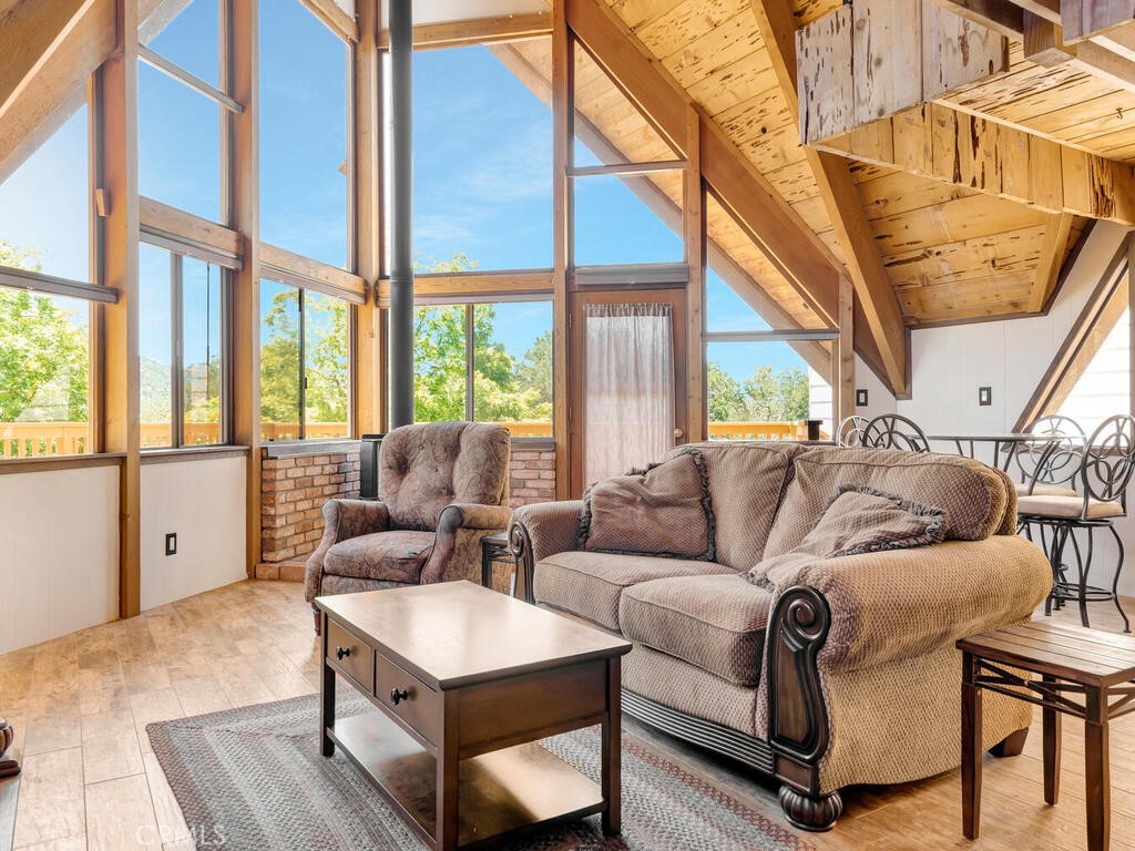 4699 Silver Saddle Lane