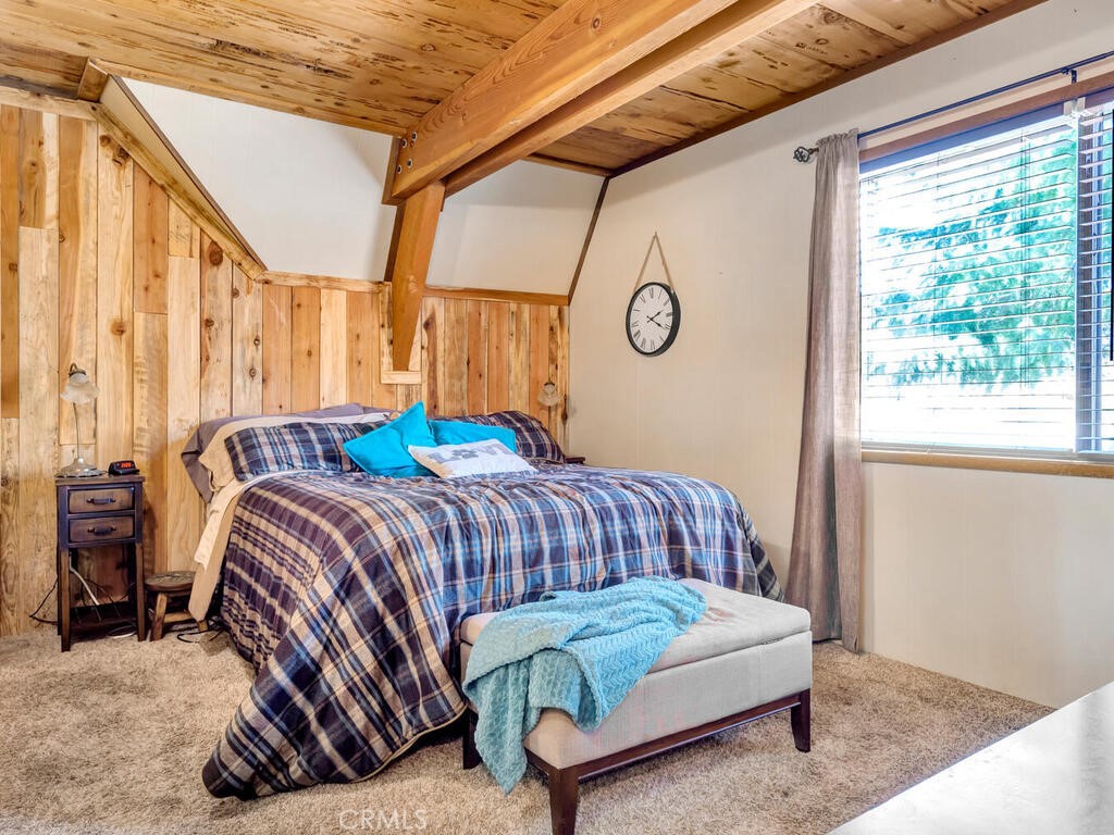 4699 Silver Saddle Lane