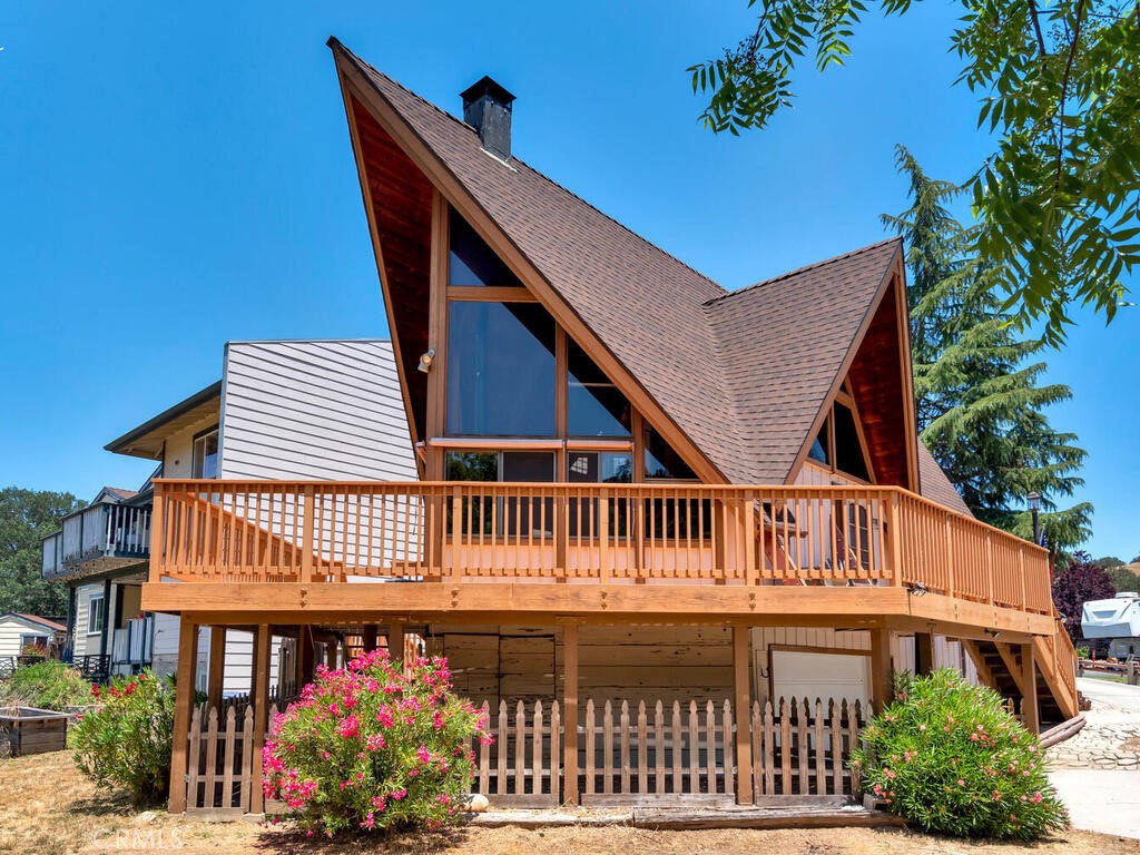 4699 Silver Saddle Lane