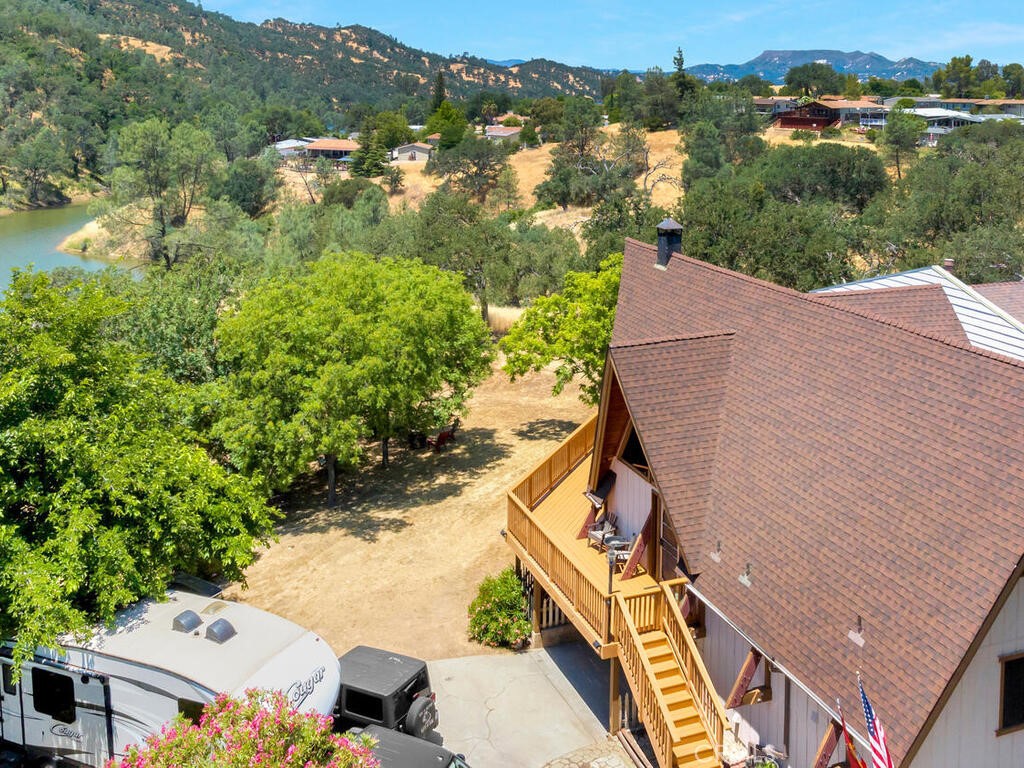 4699 Silver Saddle Lane