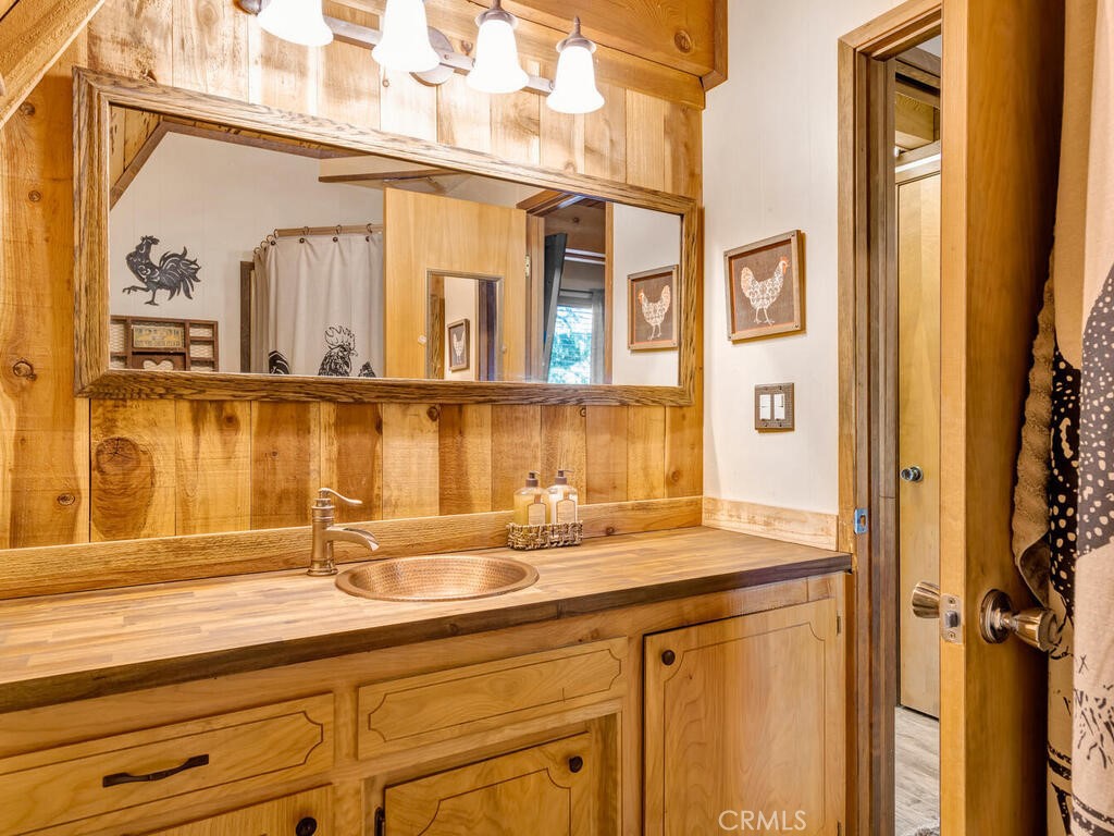 4699 Silver Saddle Lane