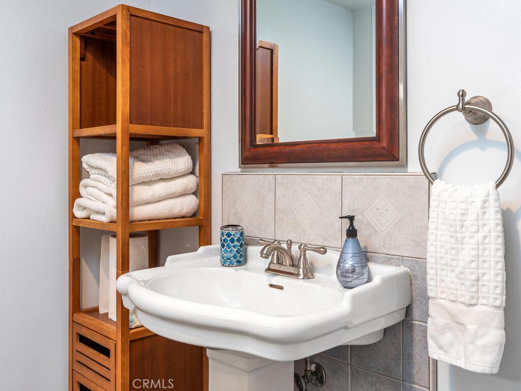 520 Yerba Buena Street