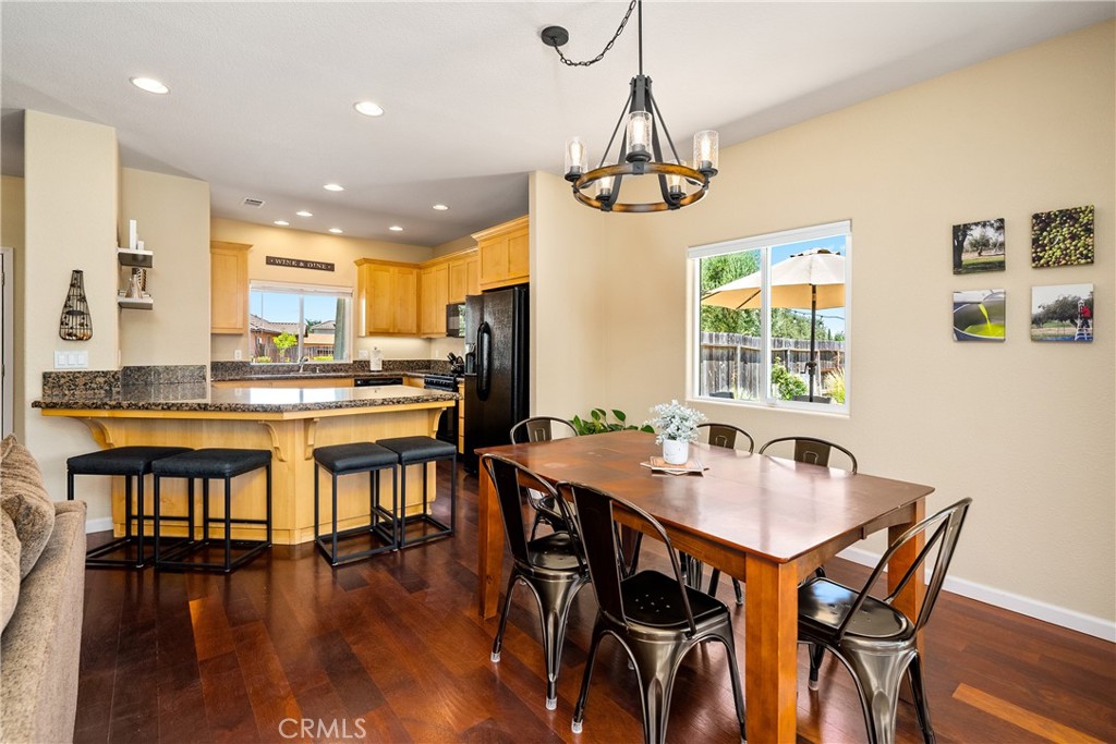 416 Montebello Oaks Drive