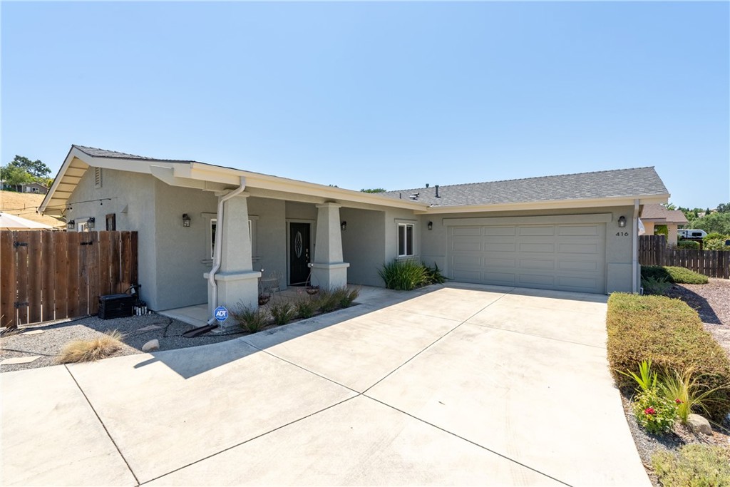 416 Montebello Oaks Drive