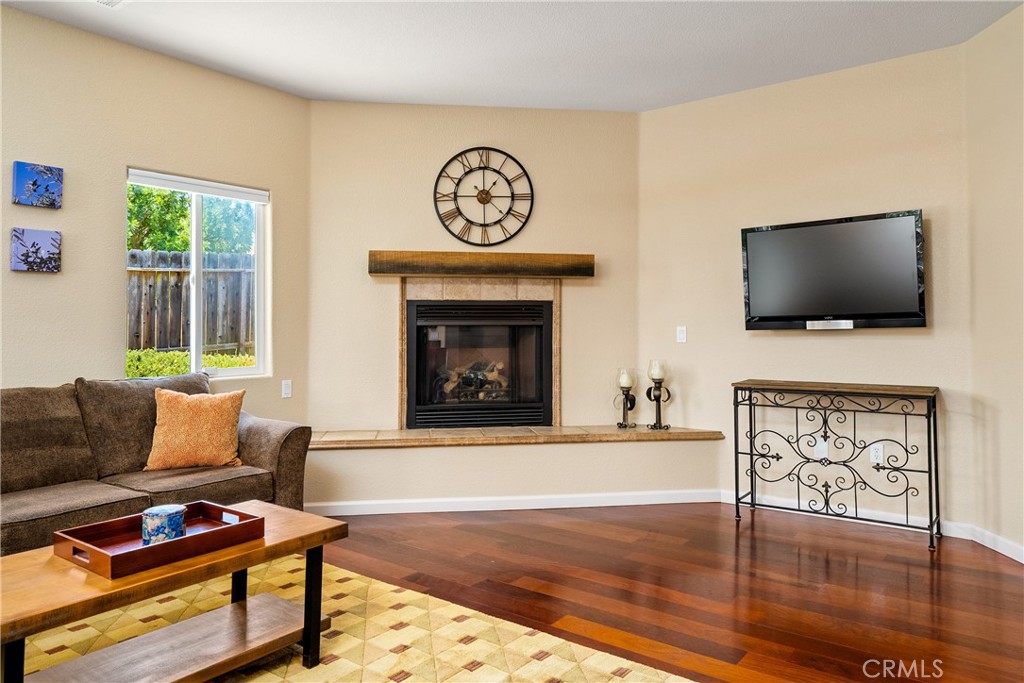 416 Montebello Oaks Drive