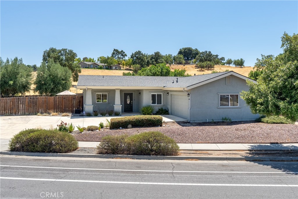 416 Montebello Oaks Drive