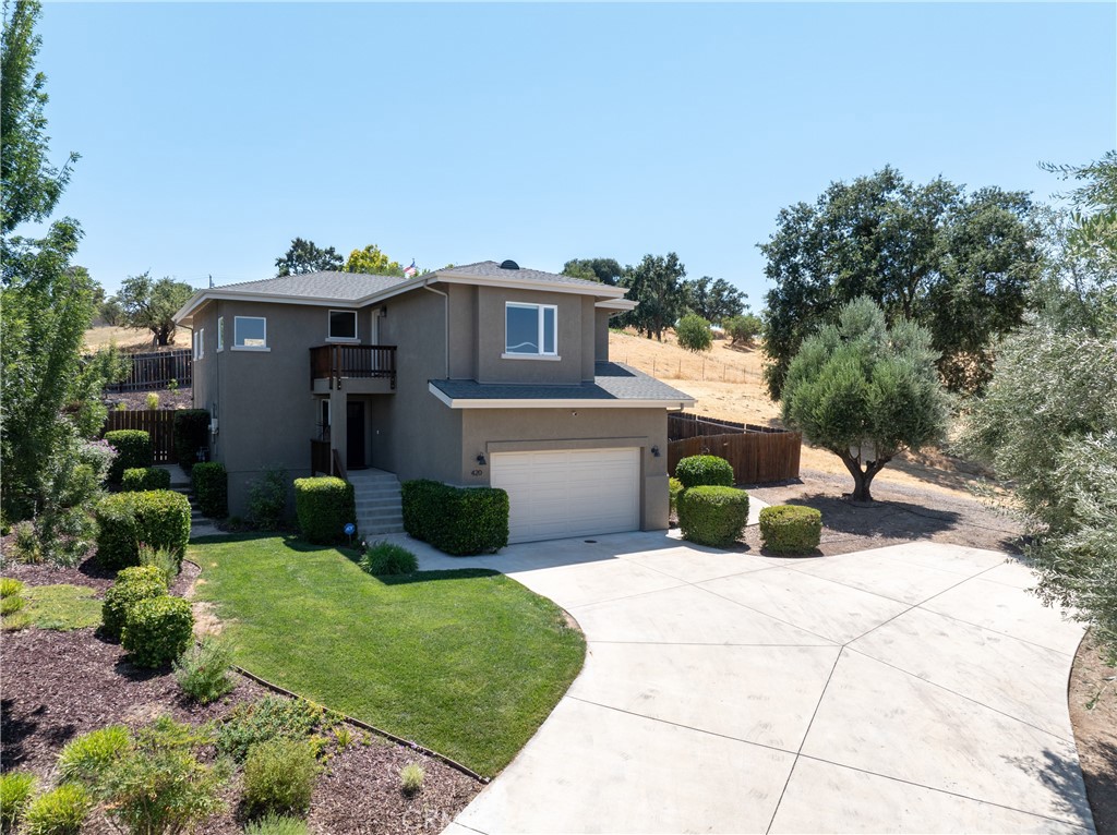 420 Montebello Oaks Drive