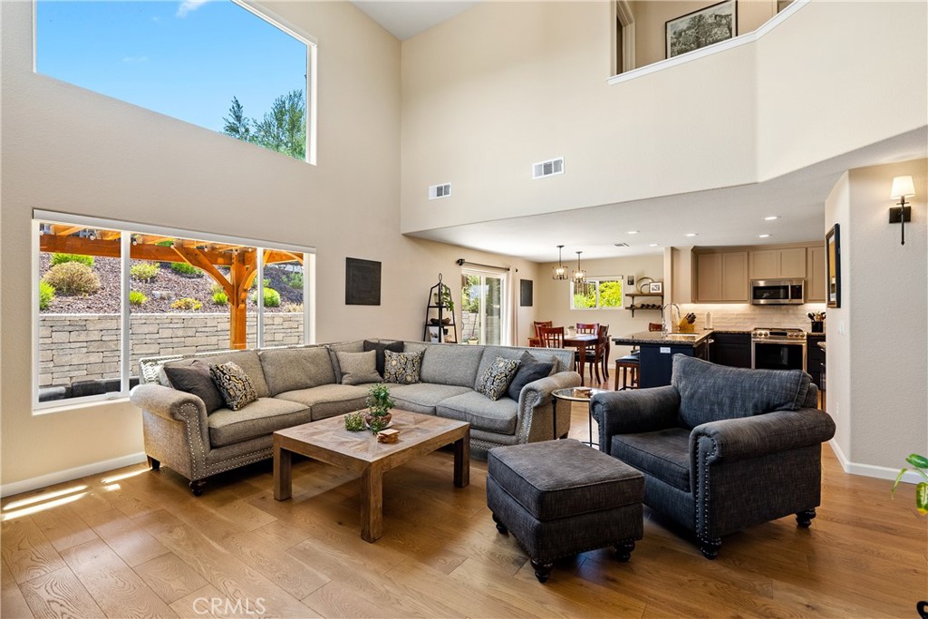 420 Montebello Oaks Drive