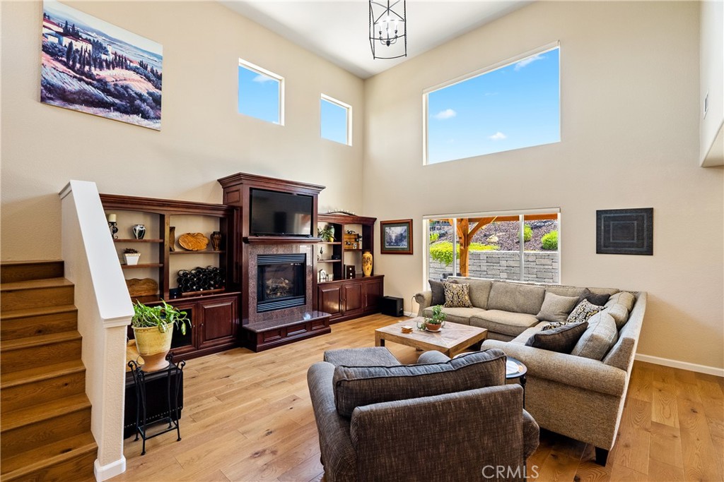 420 Montebello Oaks Drive