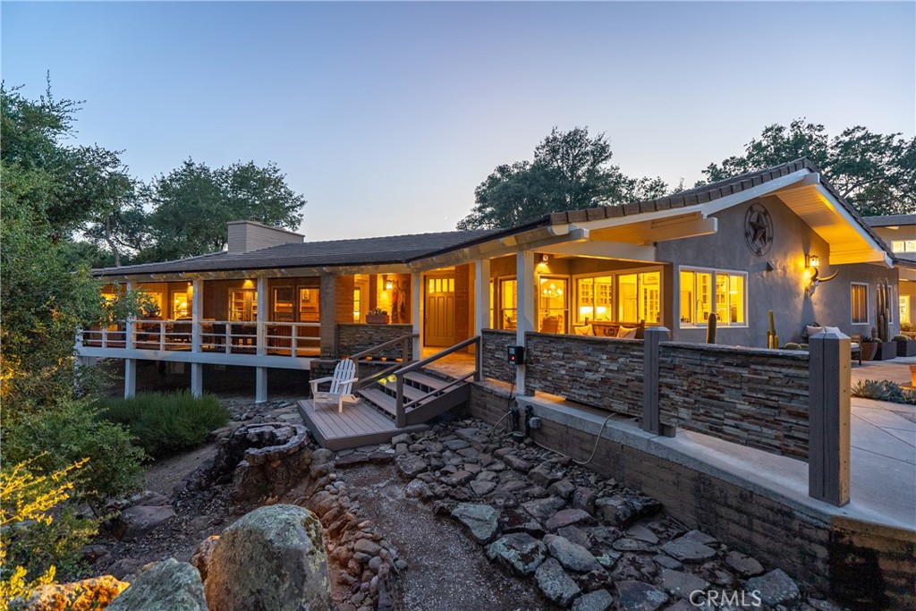 10180 Santa Ana Road