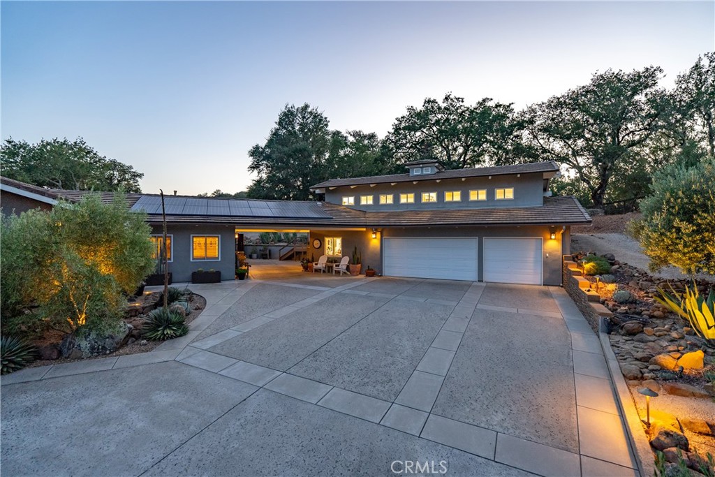 10180 Santa Ana Road