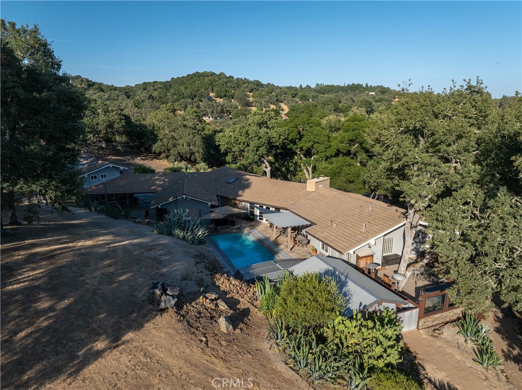 10180 Santa Ana Road