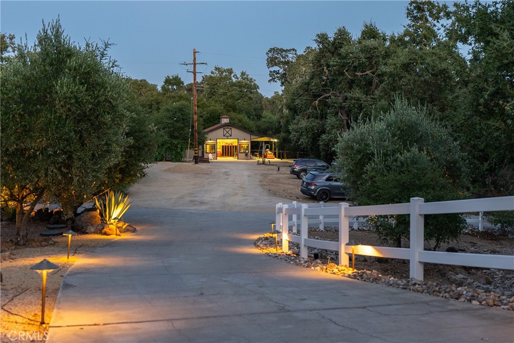 10180 Santa Ana Road