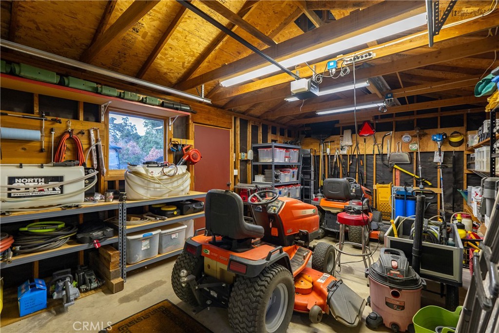 10180 Santa Ana Road