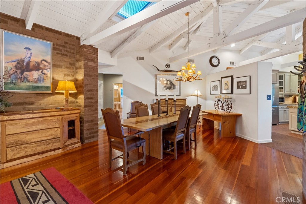 10180 Santa Ana Road