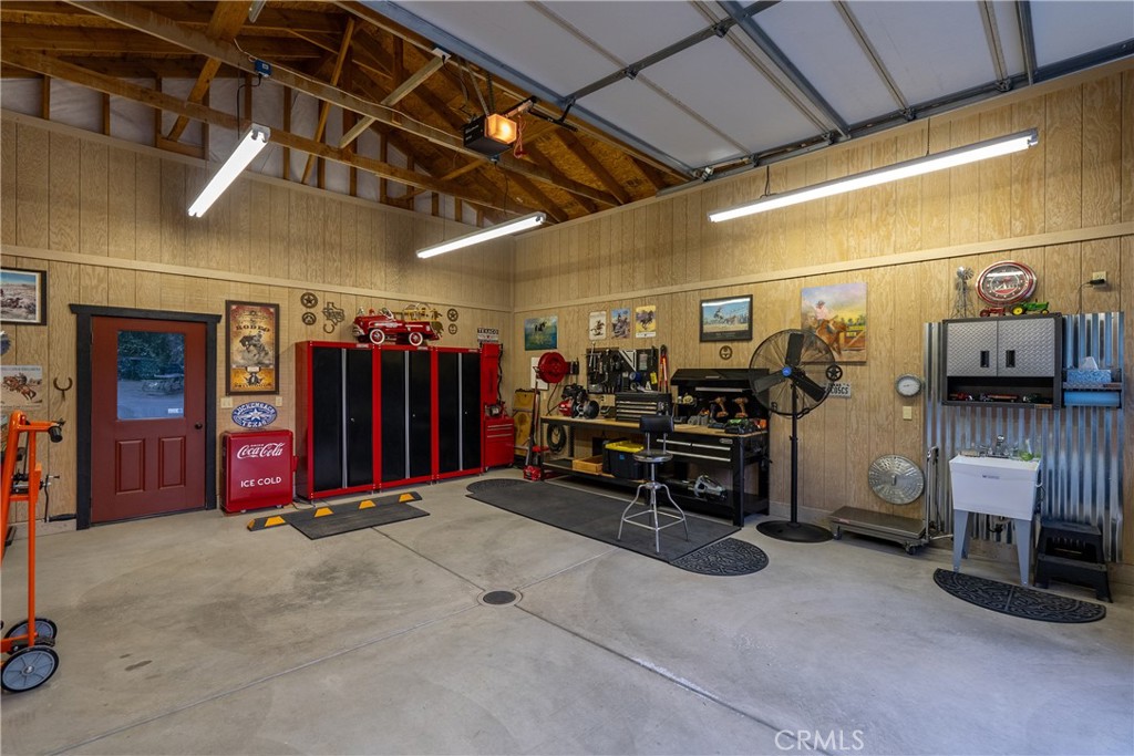 10180 Santa Ana Road