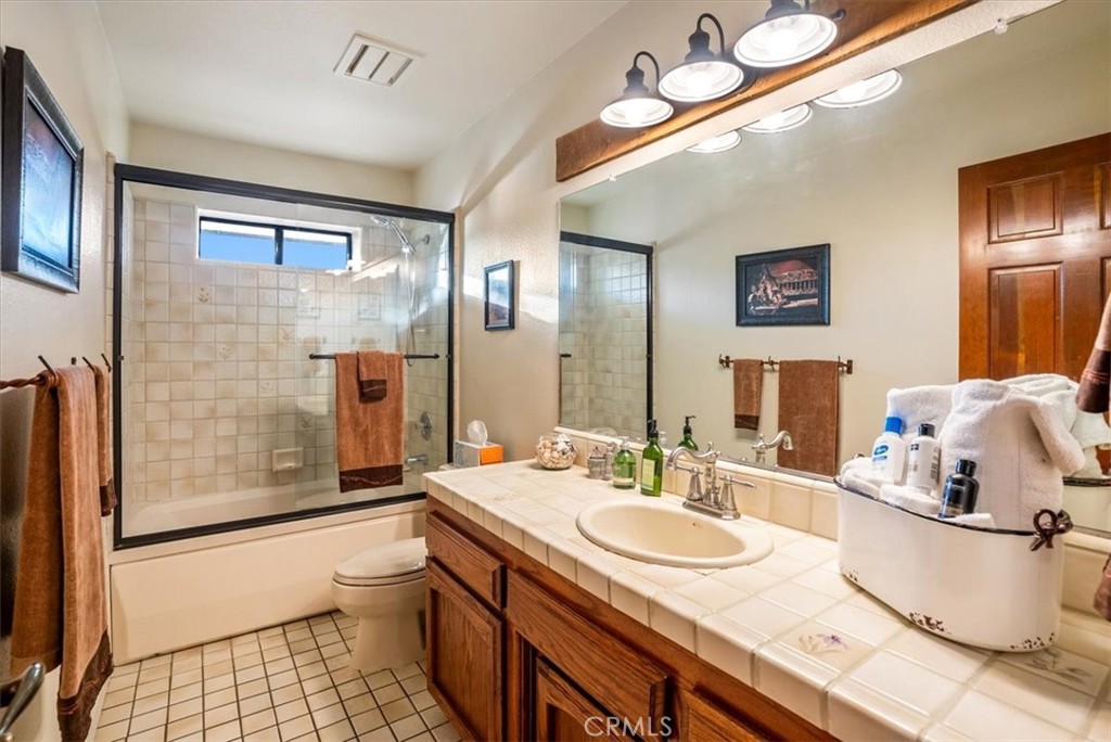 1375 Nacimiento Lake Drive