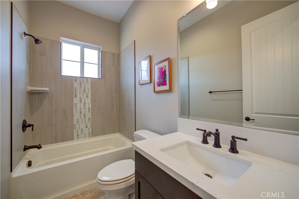 1553 Copperberry Way