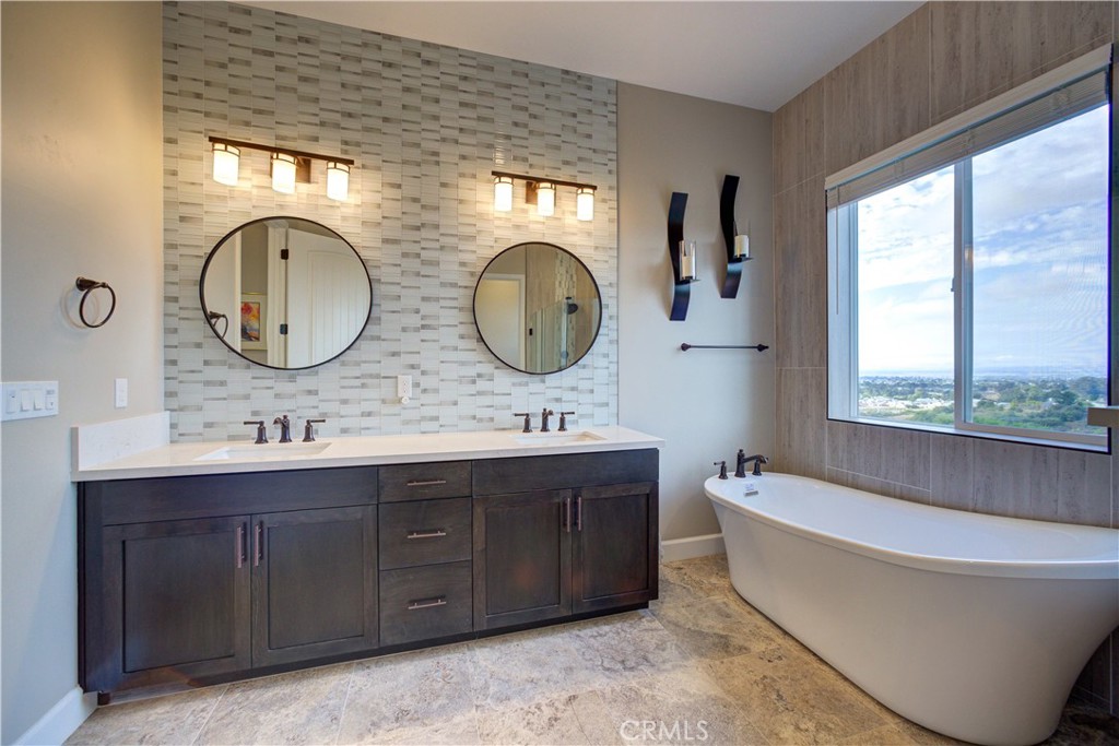 1553 Copperberry Way